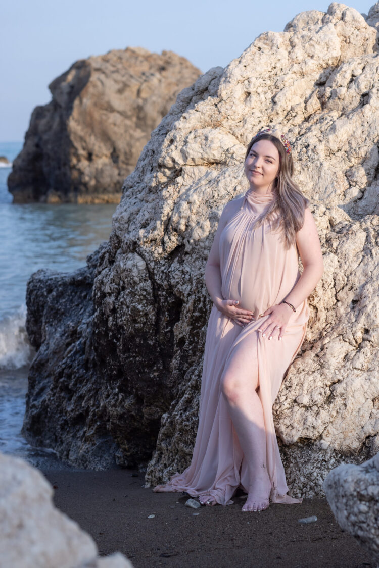 Pregnancy photo session Paphos – Bianca